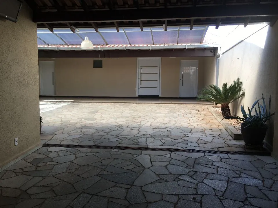 Casa à venda — foto 3 de 8