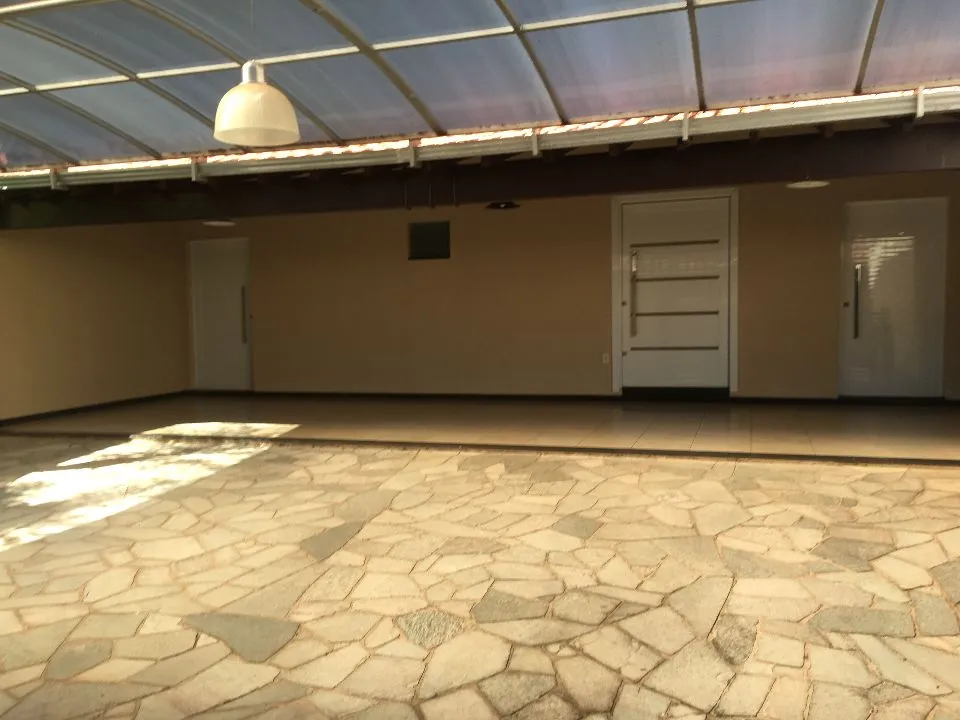 Casa à venda — foto 5 de 8