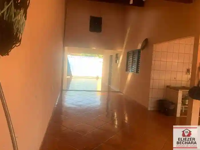 Casa com 2 quartos à venda, 114m² — foto 2 de 9