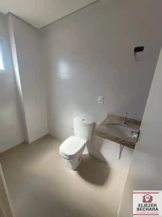 Apartamento com 3 quartos à venda, 80m² — foto 2 de 10