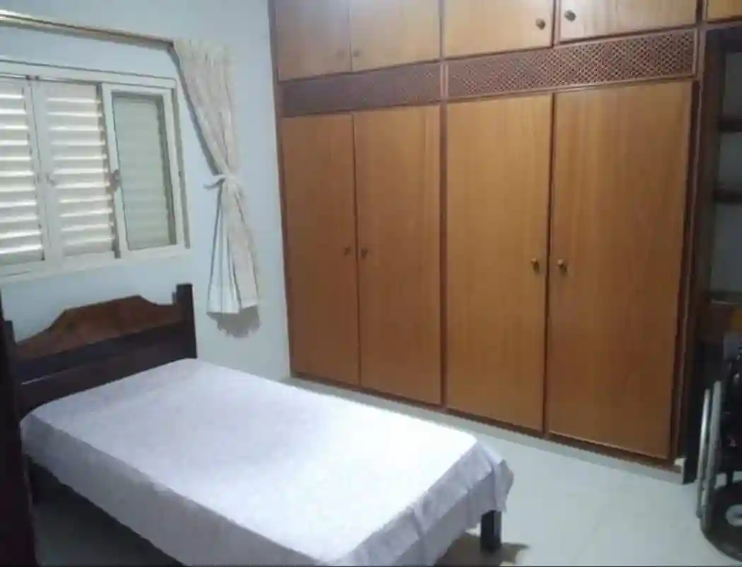 Casa com 3 quartos à venda, 242m² — foto 7 de 19