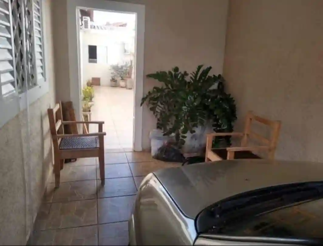 Casa com 3 quartos à venda, 242m² — foto 3 de 19