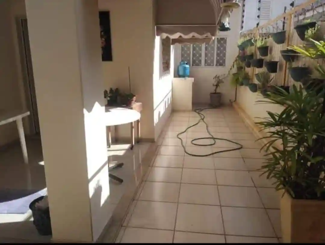 Casa com 3 quartos à venda, 242m² — foto 19 de 19