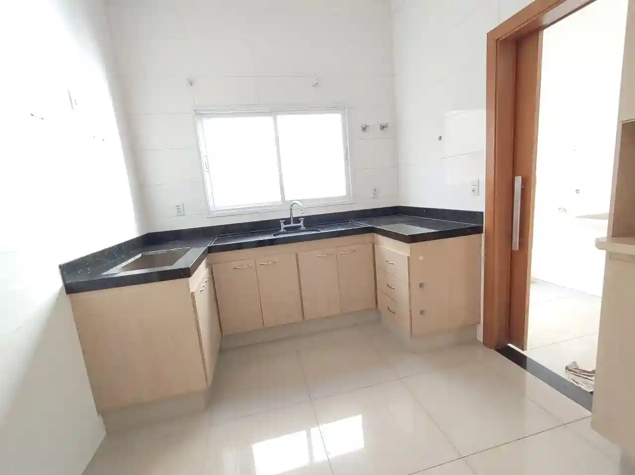 Casa com 3 quartos à venda, 160m² — foto 15 de 21