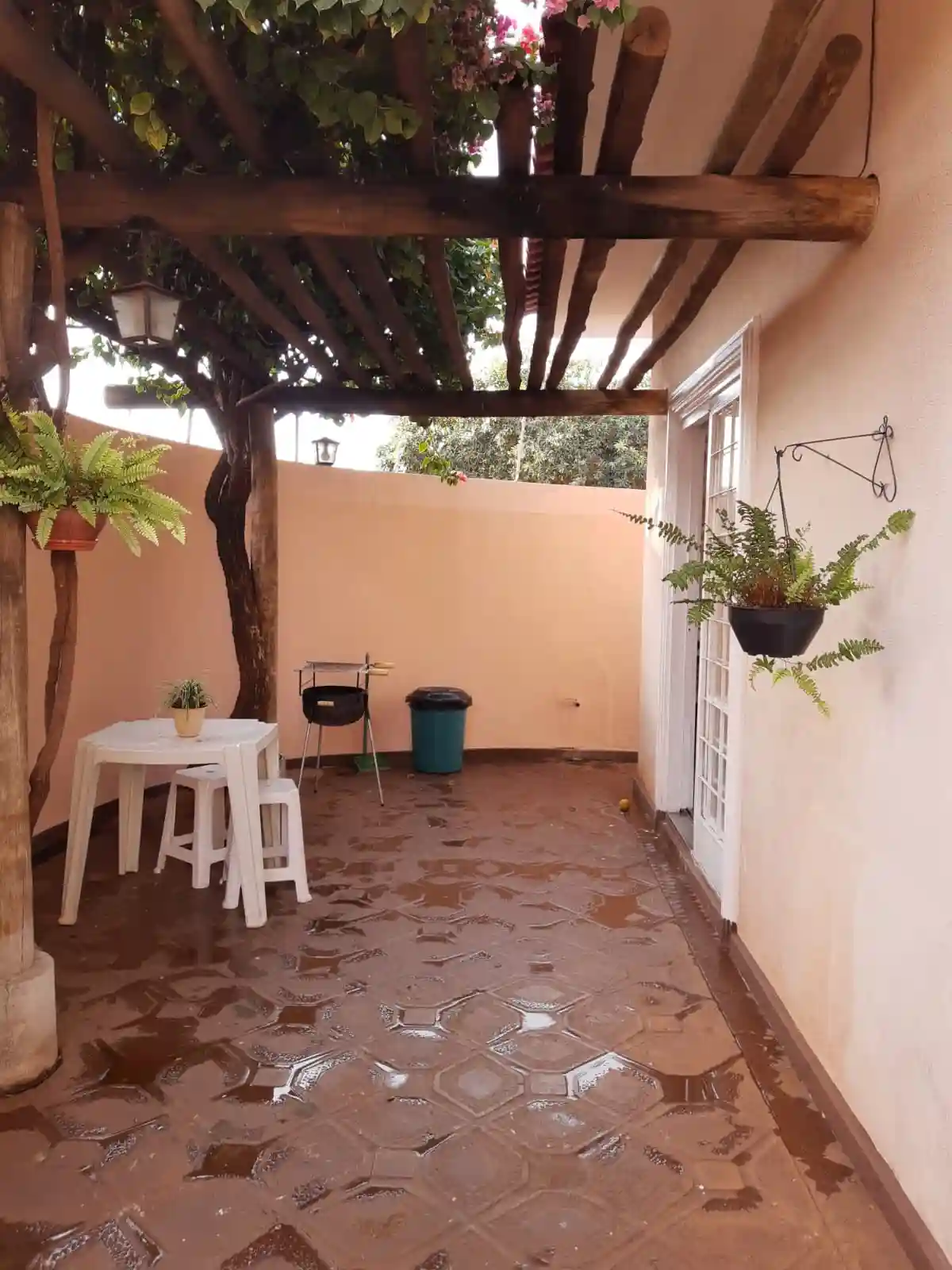 Casa com 2 quartos à venda, 200m² — foto 2 de 21
