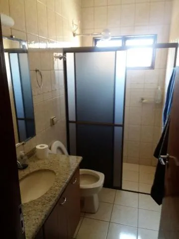 Casa à venda — foto 2 de 2