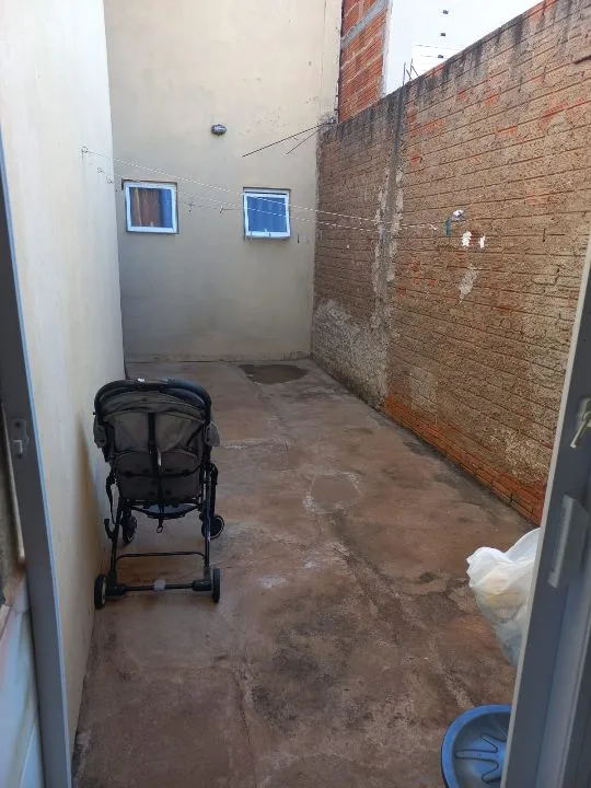 Casa à venda — foto 1 de 12
