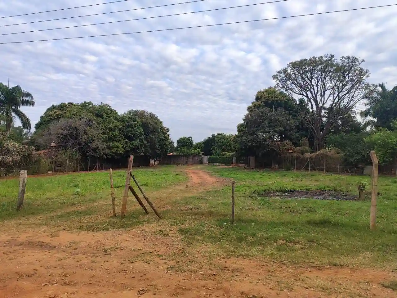 Fazenda / Sítio / Chácara  à venda, 1959m² — foto 1 de 4