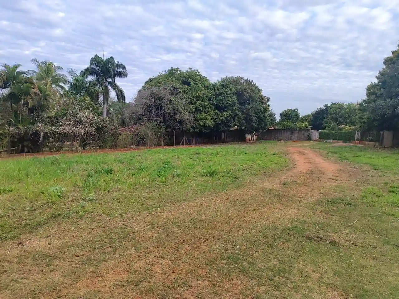 Fazenda / Sítio / Chácara  à venda, 1959m² — foto 2 de 4