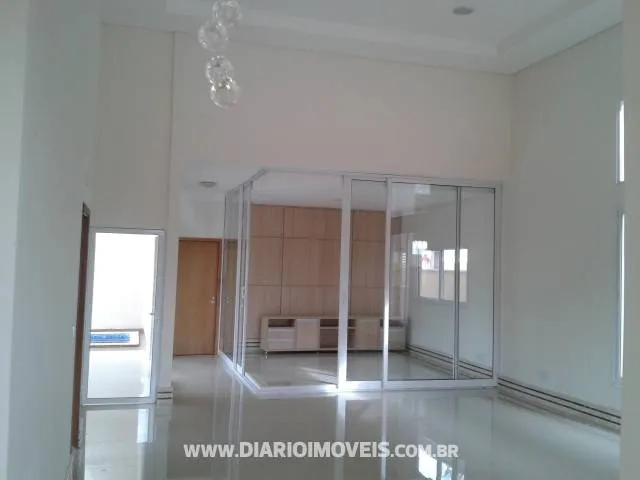 Casa de Condomínio à venda — foto 2 de 3