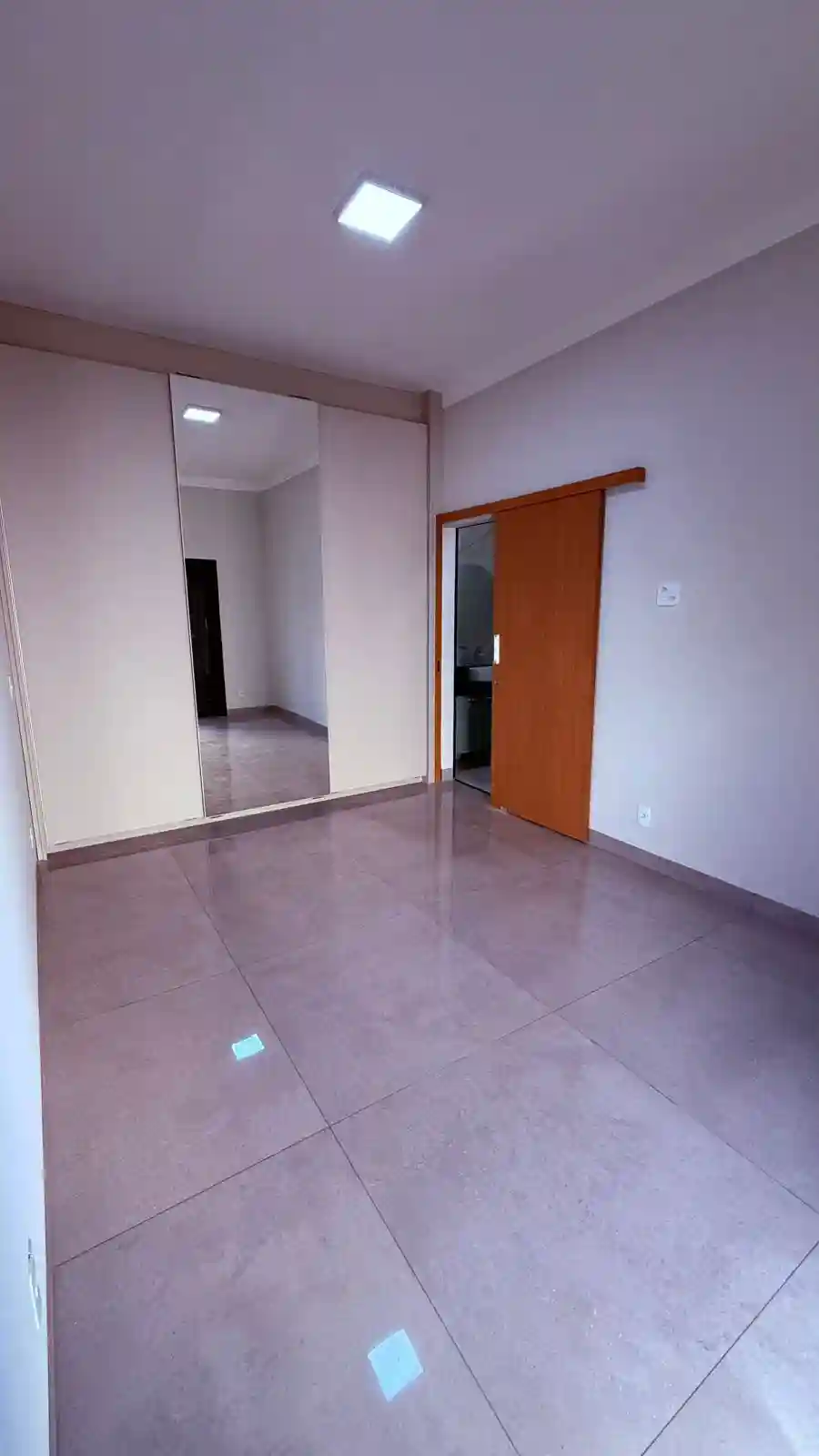 Casa de Condomínio com 3 quartos à venda, 253m² — foto 11 de 21