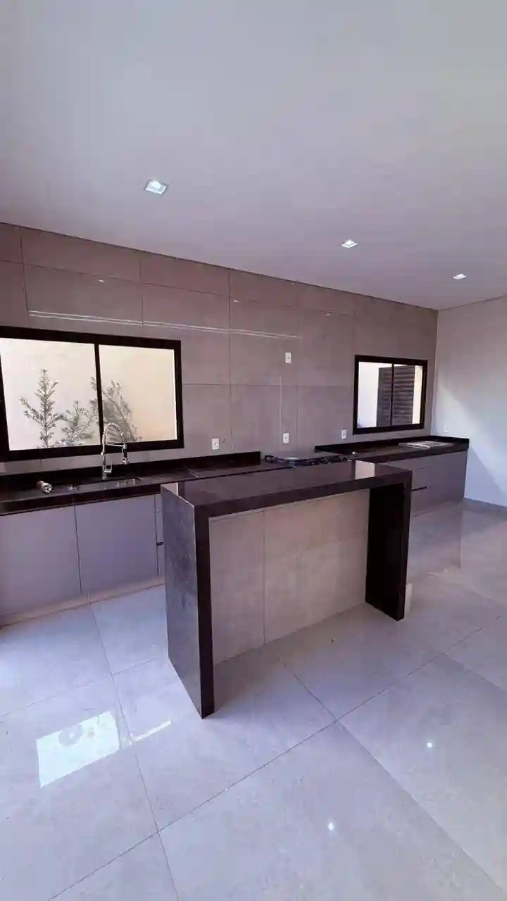 Casa de Condomínio com 3 quartos à venda, 253m² — foto 15 de 21