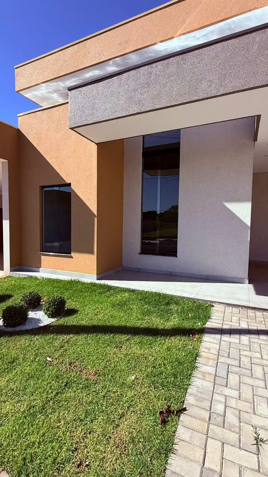 Casa de Condomínio com 3 quartos à venda, 253m² — foto 2 de 21