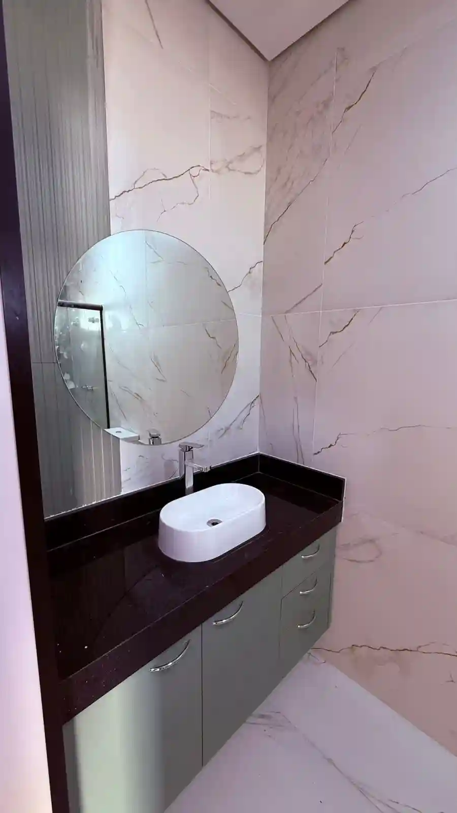 Casa de Condomínio com 3 quartos à venda, 253m² — foto 12 de 21