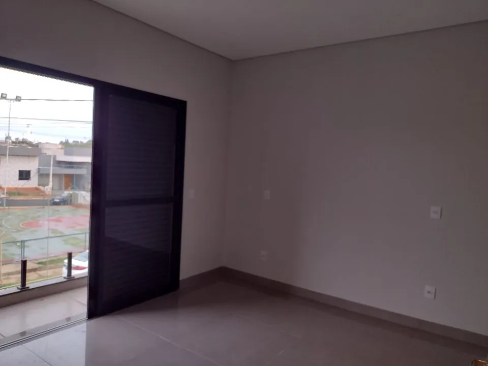 Casa de Condomínio com 3 quartos à venda, 203m² — foto 12 de 16