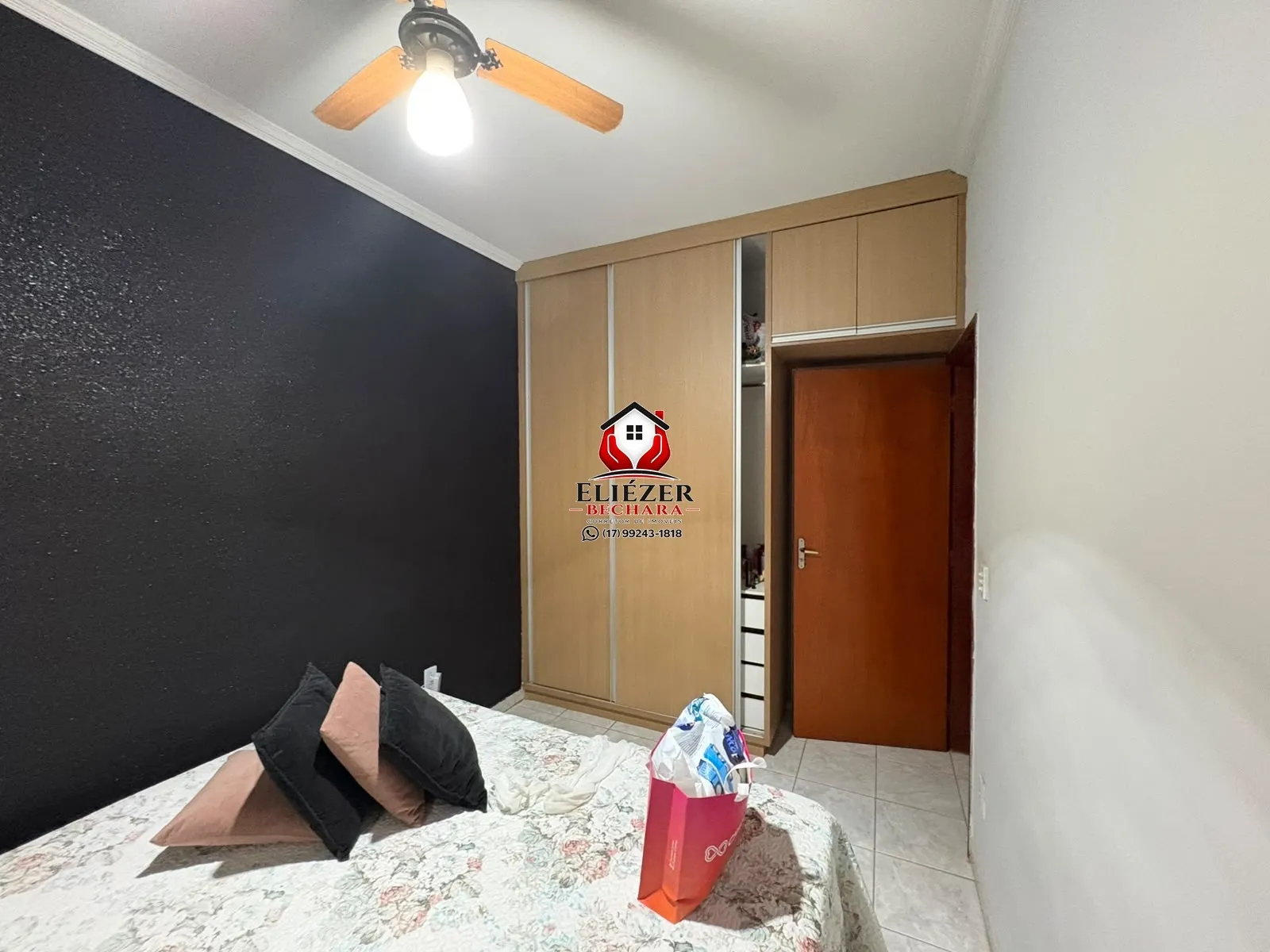 Casa com 3 quartos à venda, 170m² — foto 3 de 27