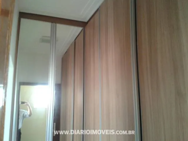 Casa de Condomínio à venda — foto 2 de 3