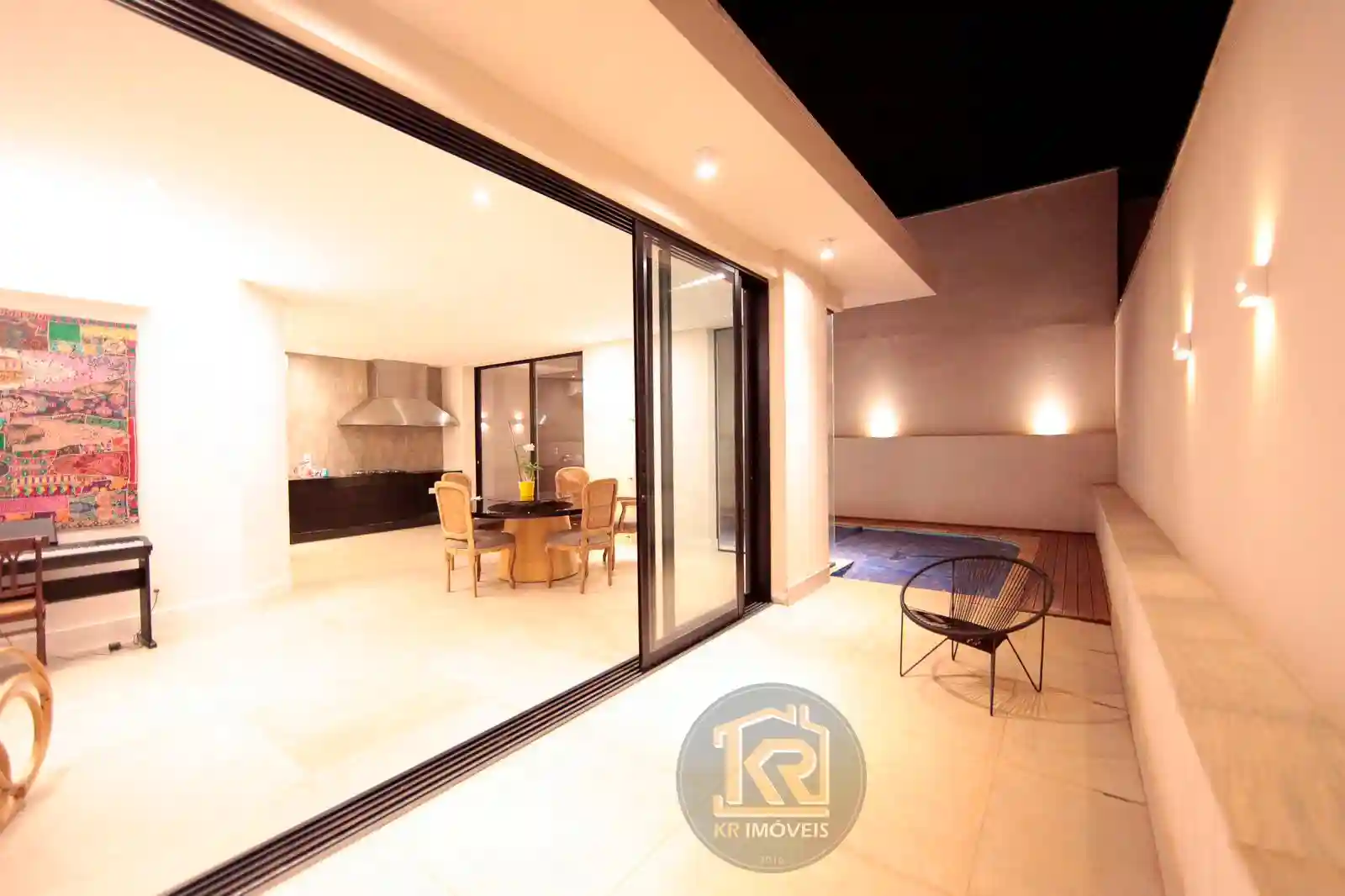 Casa de Condomínio com 3 quartos à venda, 265m² — foto 12 de 17