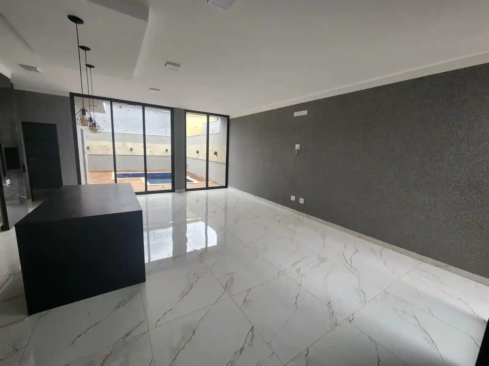 Casa de Condomínio com 3 quartos à venda, 365m² — foto 3 de 24
