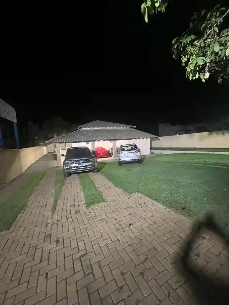 Casa de Condomínio com 4 quartos à venda, 980m² — foto 4 de 31