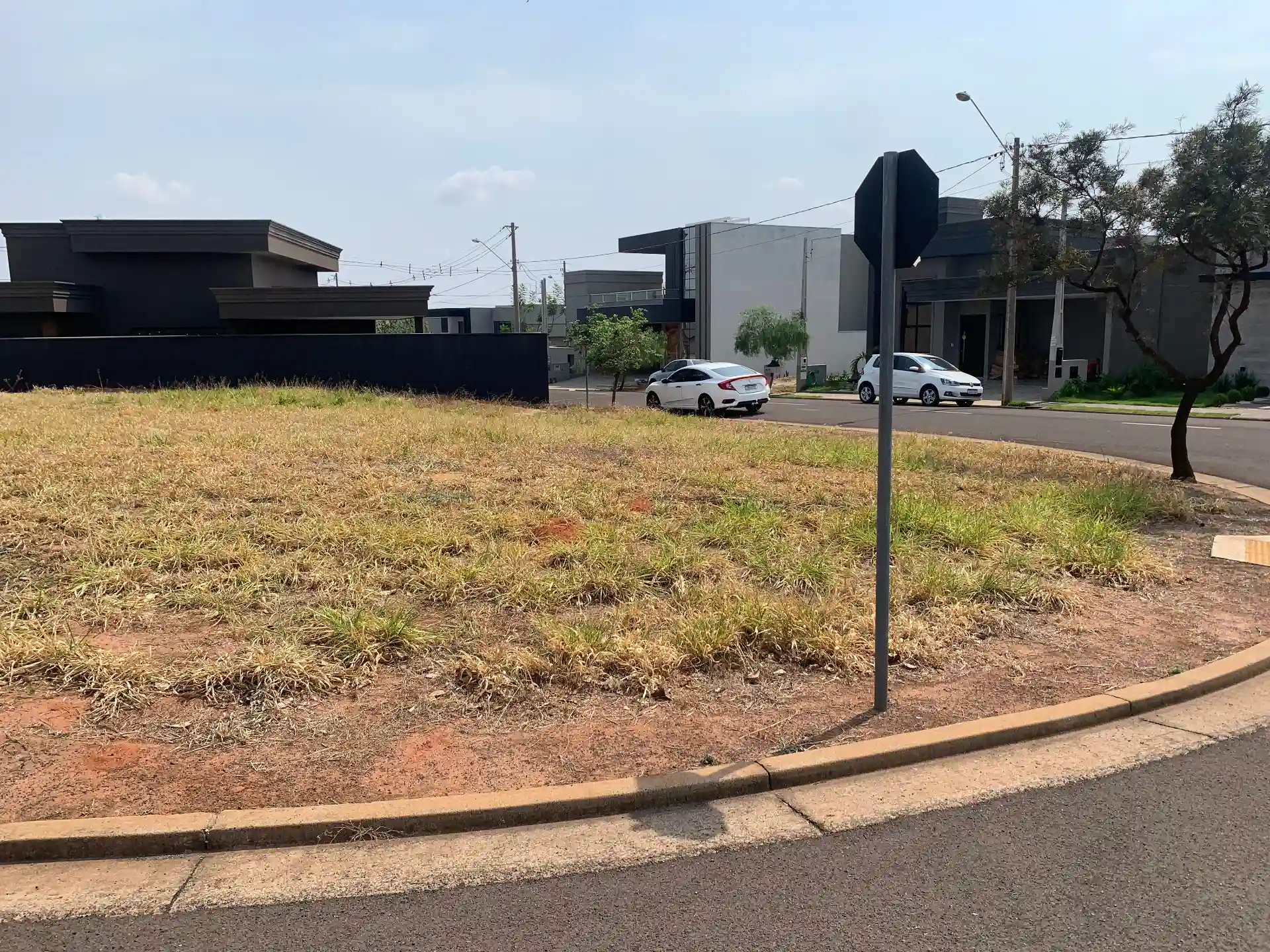 Terreno / Lote / Condomínio  à venda, 389m² — foto 4 de 6