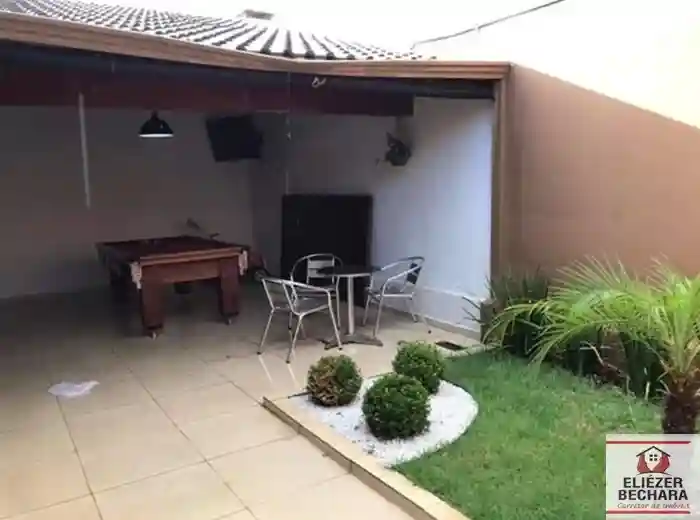 Casa com 3 quartos à venda, 134m² — foto 17 de 18