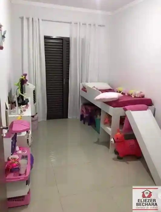 Casa com 3 quartos à venda, 134m² — foto 4 de 18