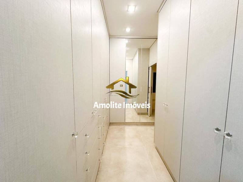 Casa de Condomínio com 3 quartos à venda, 250m² — foto 13 de 18