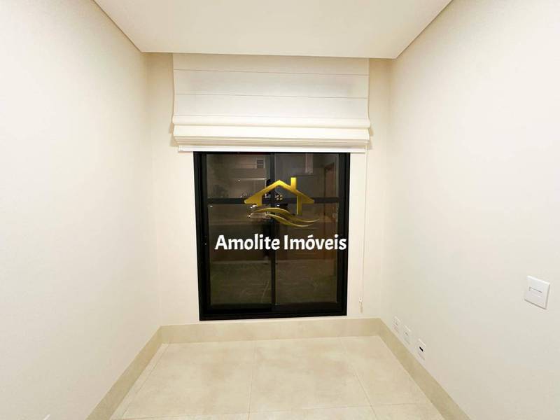 Casa de Condomínio com 3 quartos à venda, 250m² — foto 10 de 18