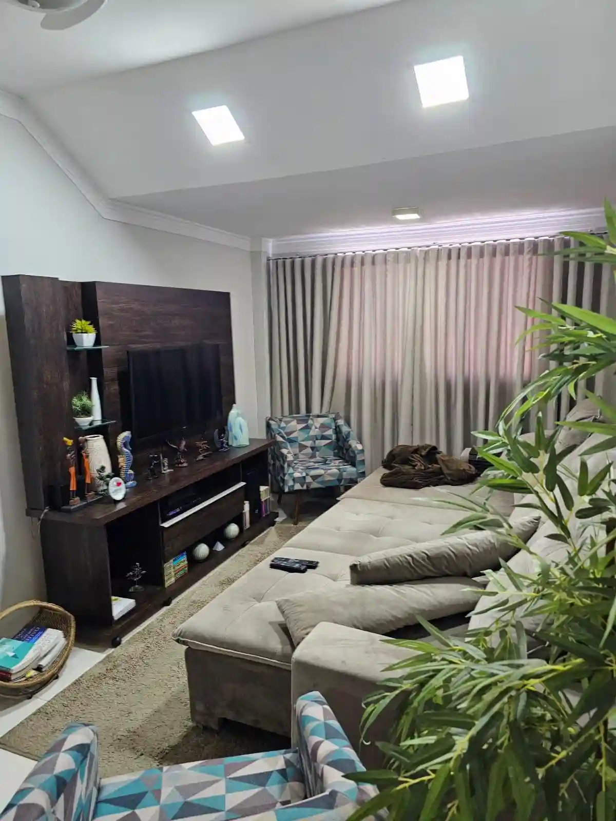 Casa com 2 quartos à venda, 121m² — foto 2 de 12
