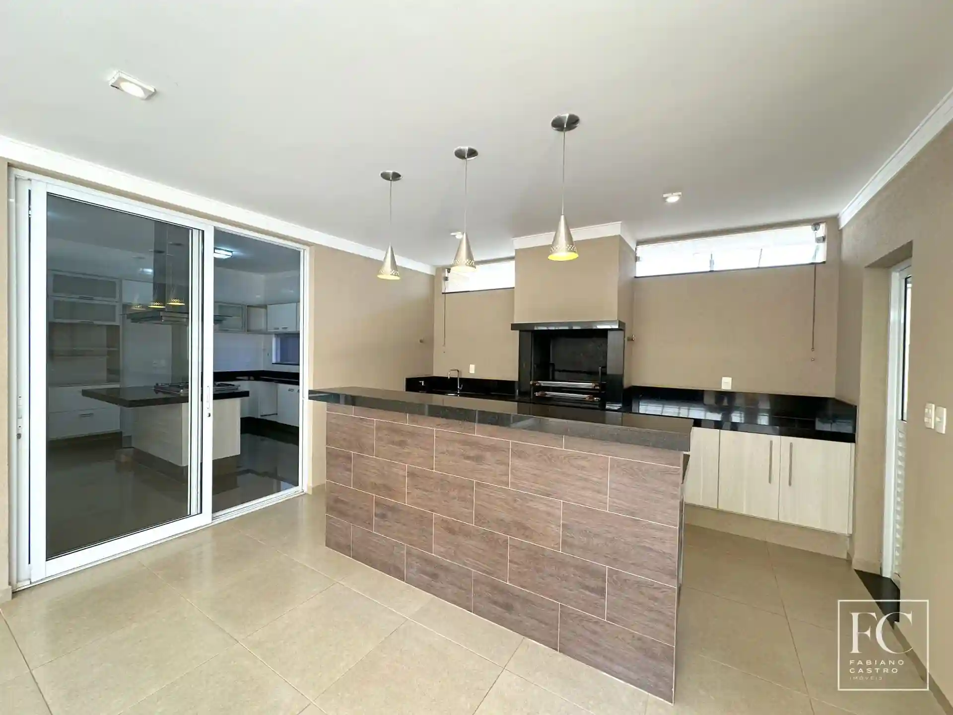 Sobrado com 4 quartos à venda, 380m² — foto 11 de 25