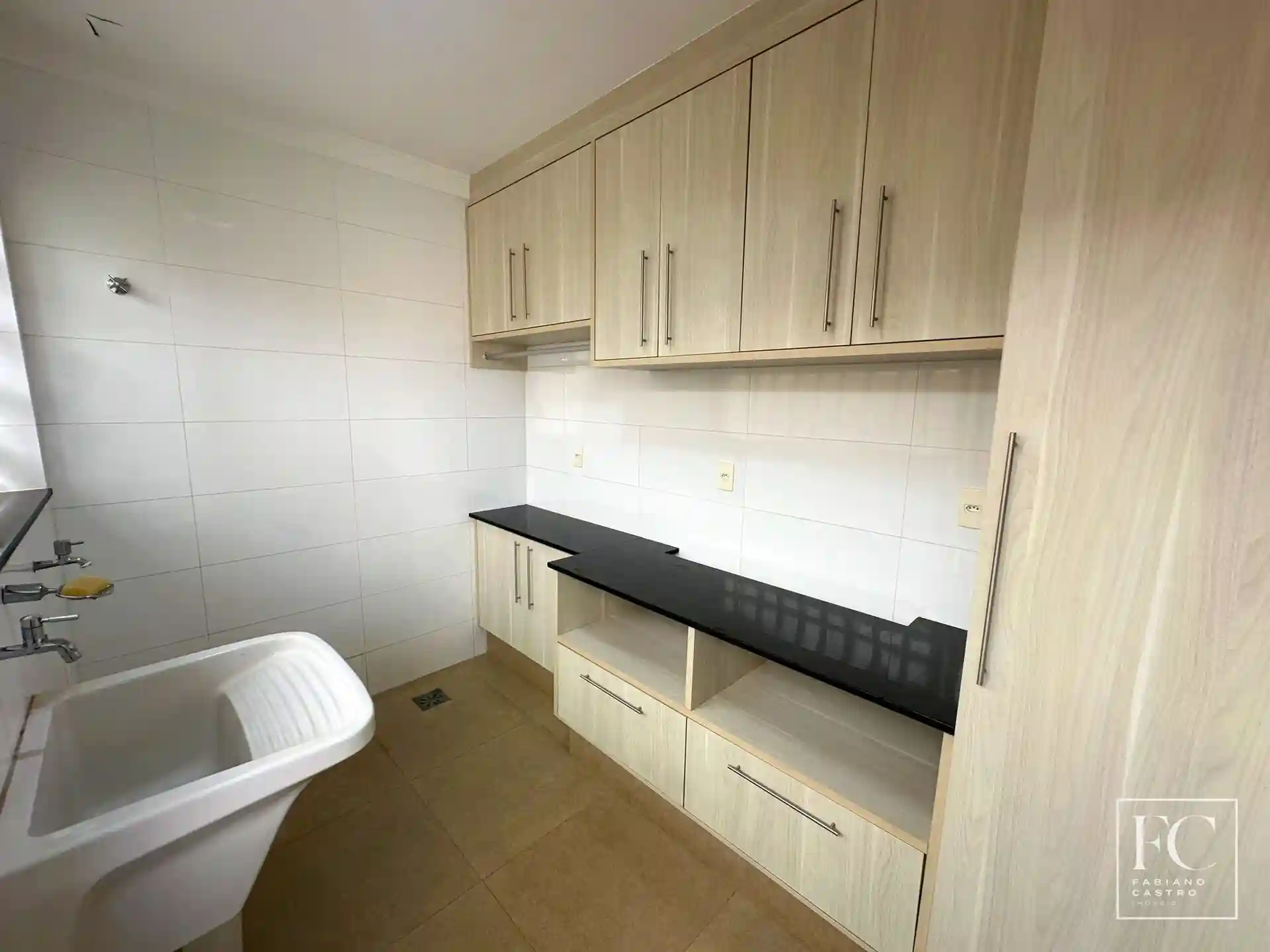 Sobrado com 4 quartos à venda, 380m² — foto 25 de 25