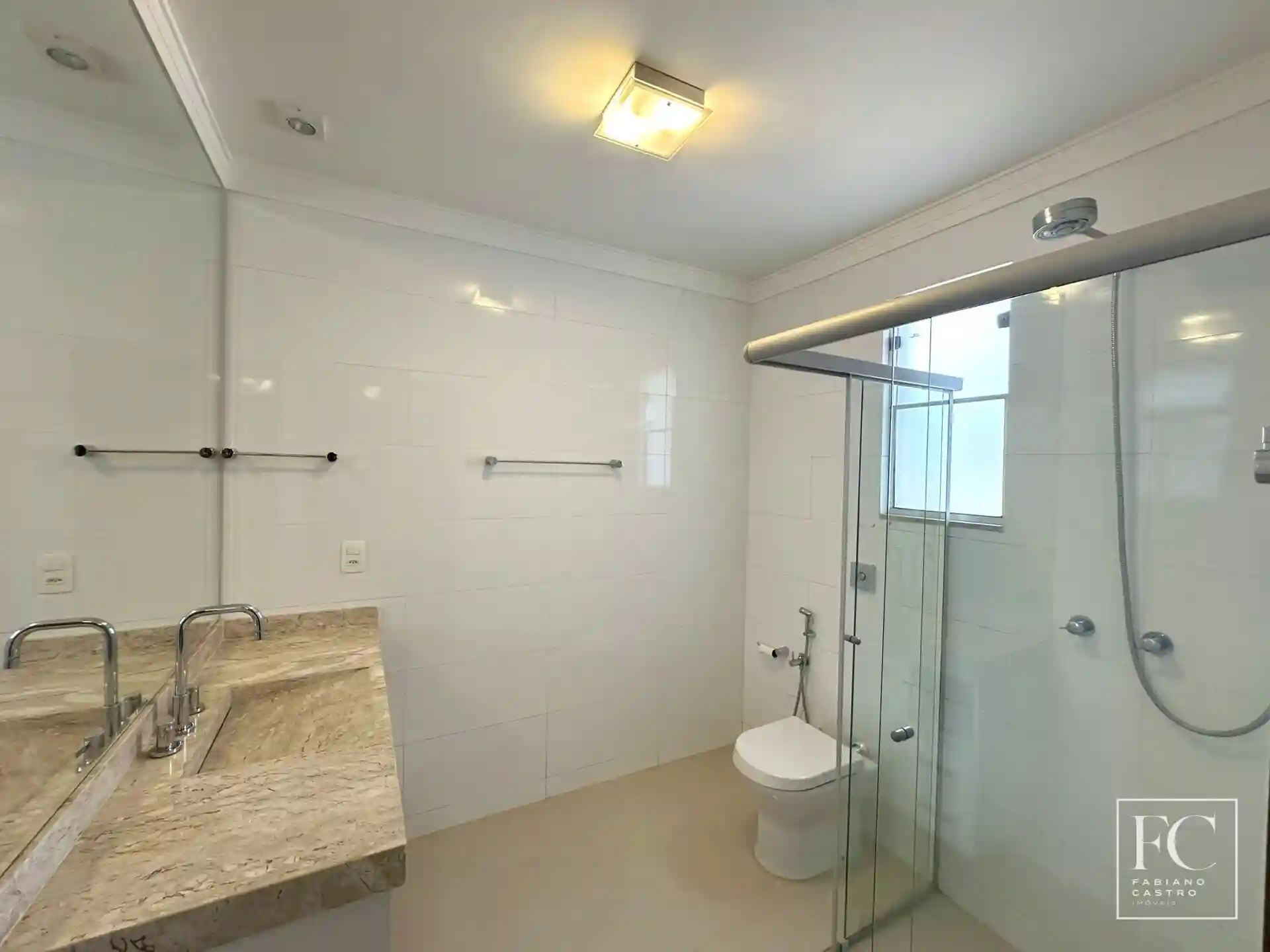 Sobrado com 4 quartos à venda, 380m² — foto 20 de 25