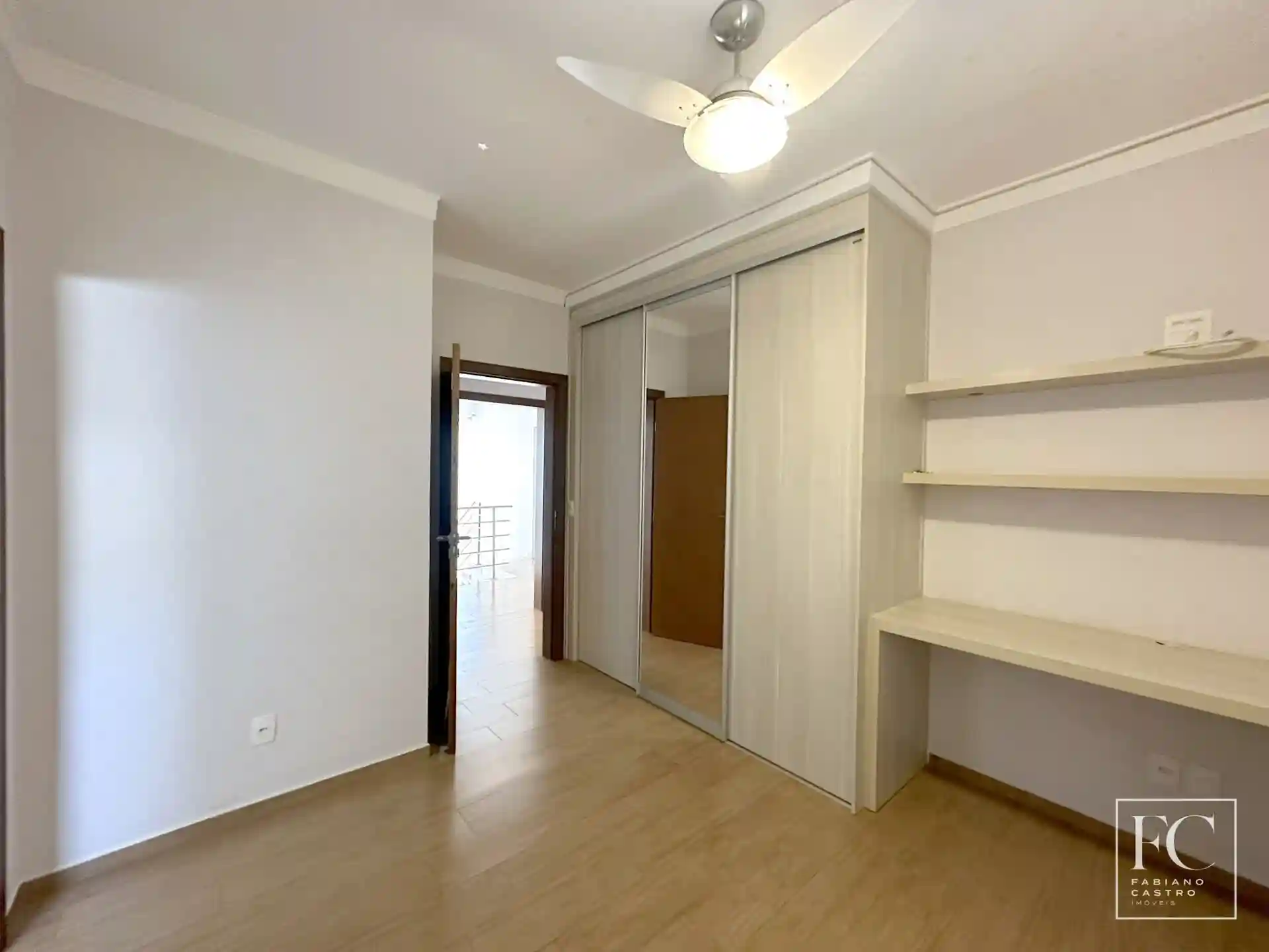 Sobrado com 4 quartos à venda, 380m² — foto 21 de 25