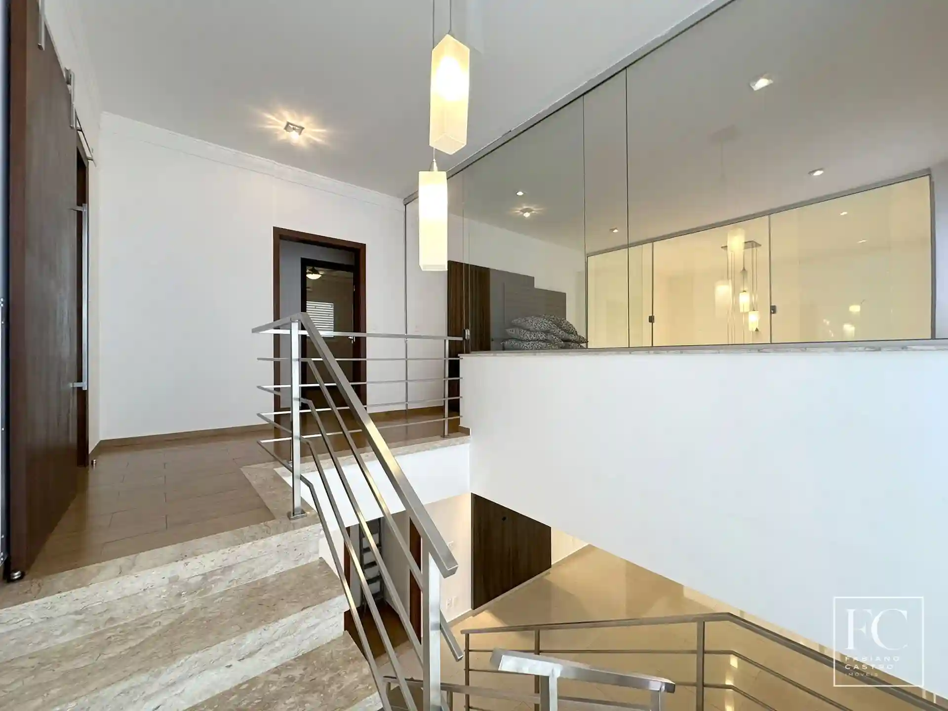 Sobrado com 4 quartos à venda, 380m² — foto 17 de 25
