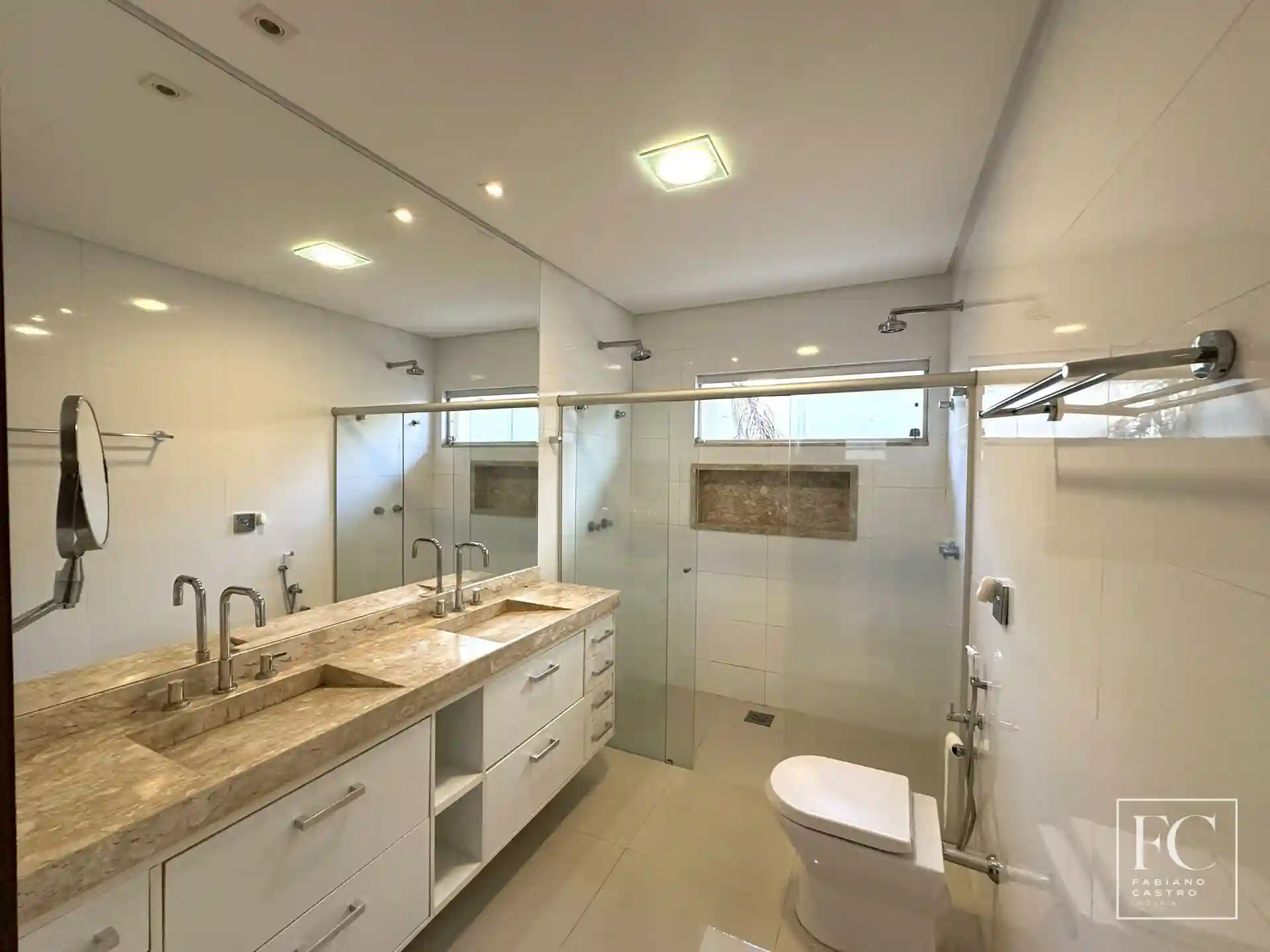 Sobrado com 4 quartos à venda, 380m² — foto 14 de 25