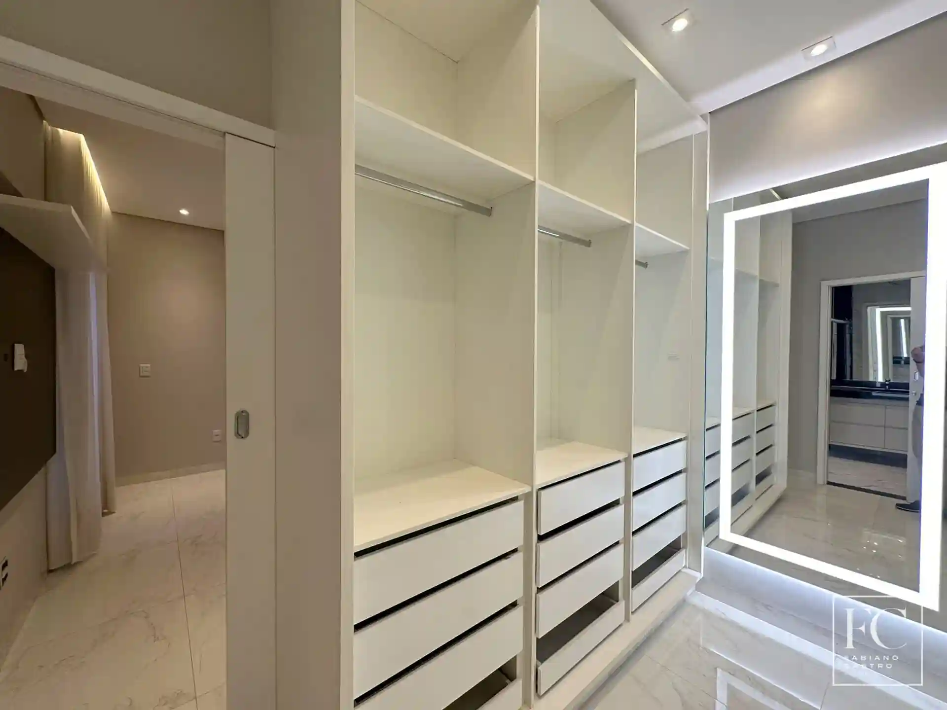 Casa de Condomínio com 3 quartos à venda, 230m² — foto 27 de 33