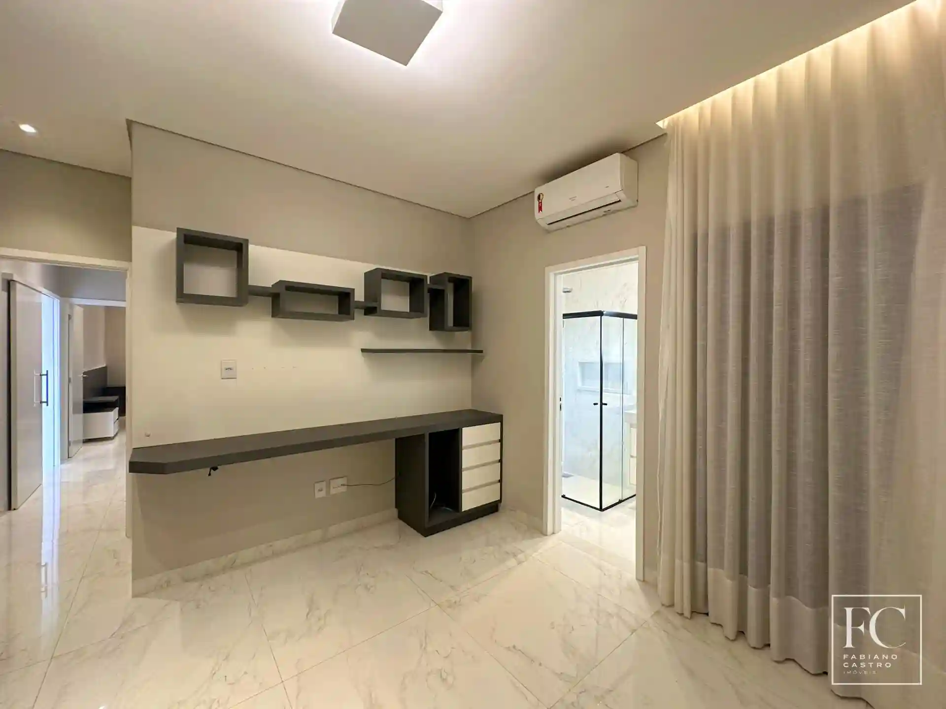 Casa de Condomínio com 3 quartos à venda, 230m² — foto 32 de 33