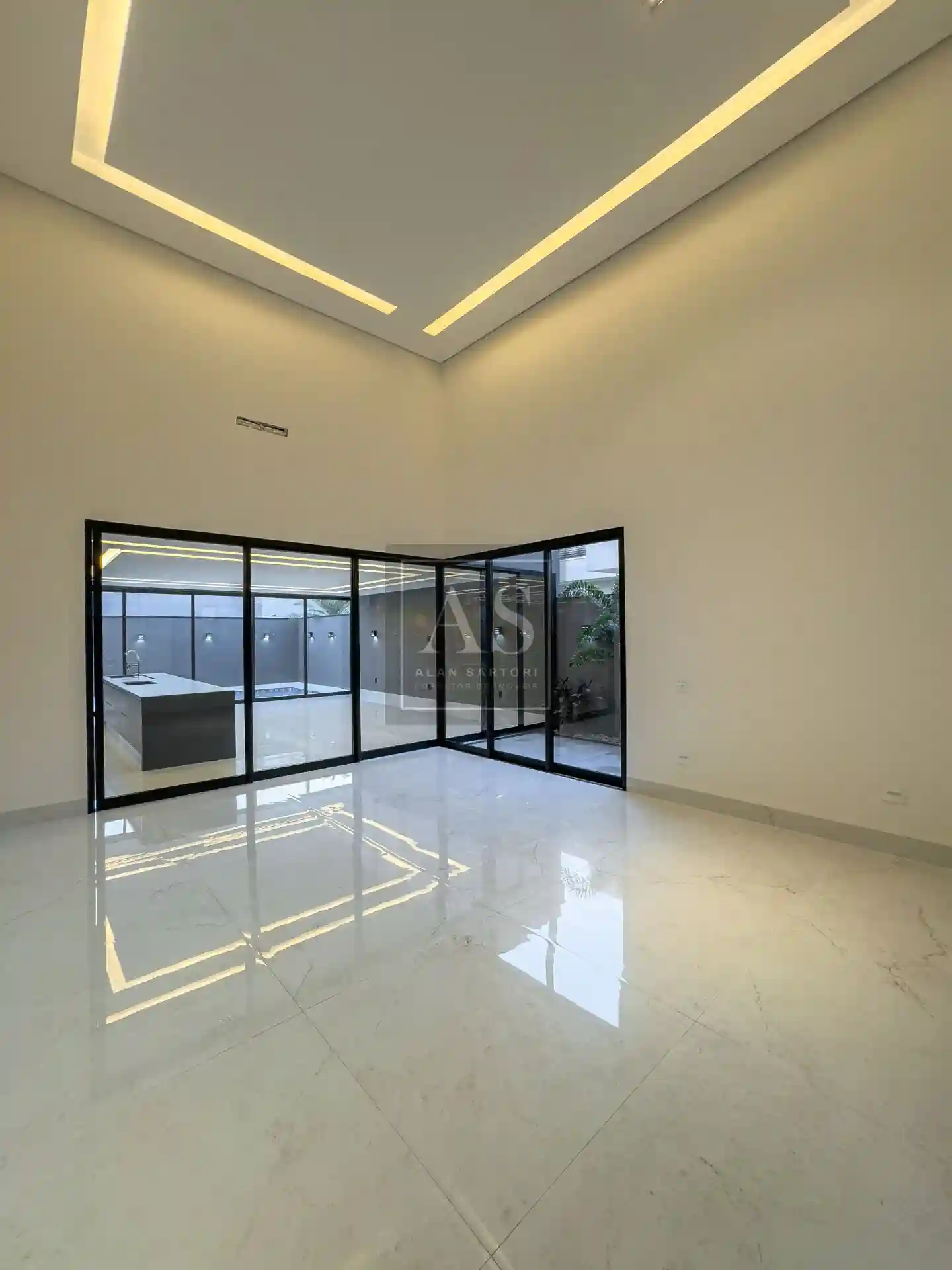 Casa de Condomínio com 3 quartos à venda, 230m² — foto 4 de 39