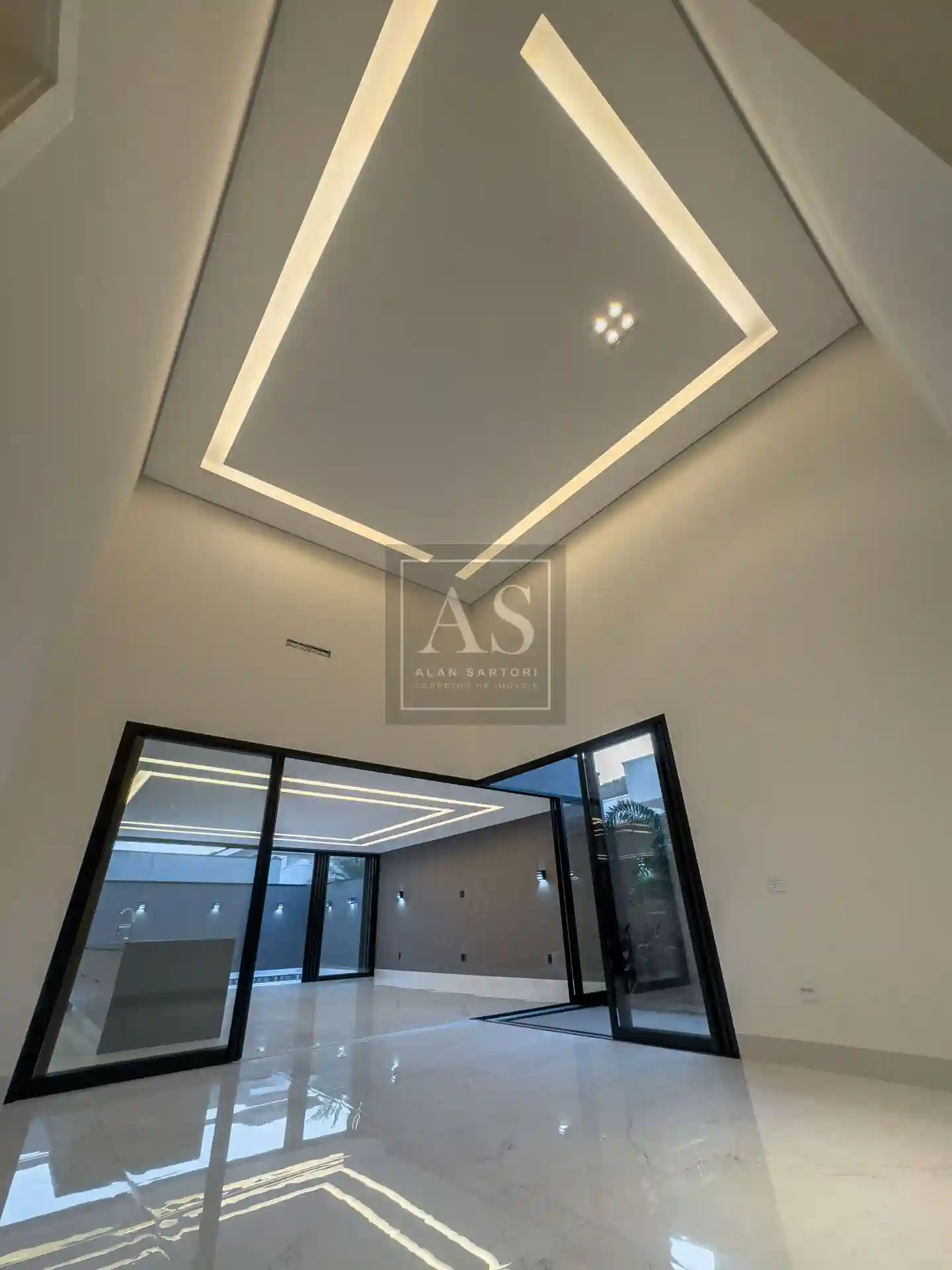 Casa de Condomínio com 3 quartos à venda, 230m² — foto 5 de 39