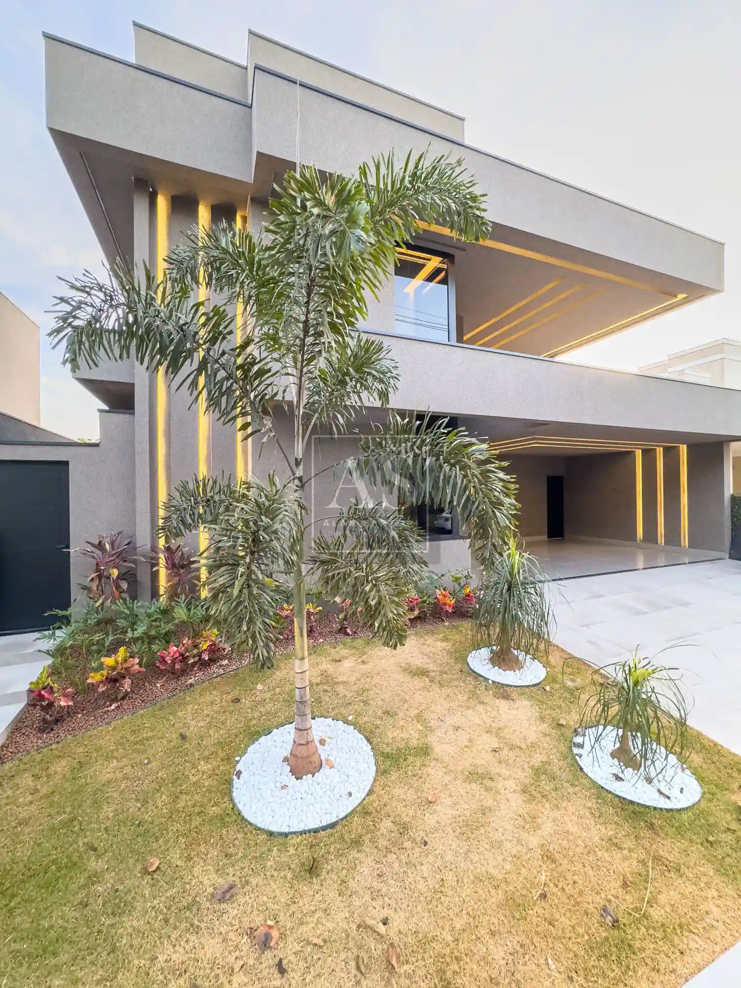 Casa de Condomínio com 3 quartos à venda, 230m² — foto 3 de 39