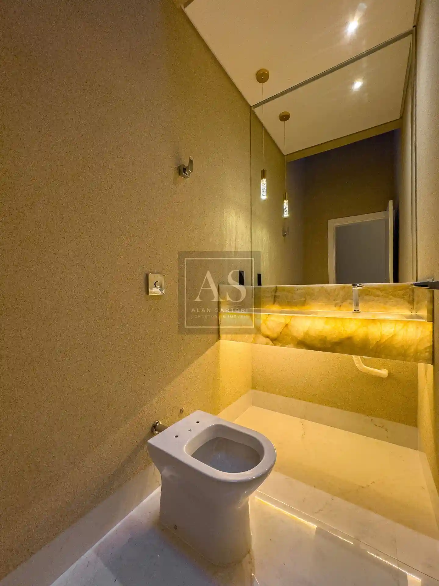 Casa de Condomínio com 3 quartos à venda, 230m² — foto 24 de 39