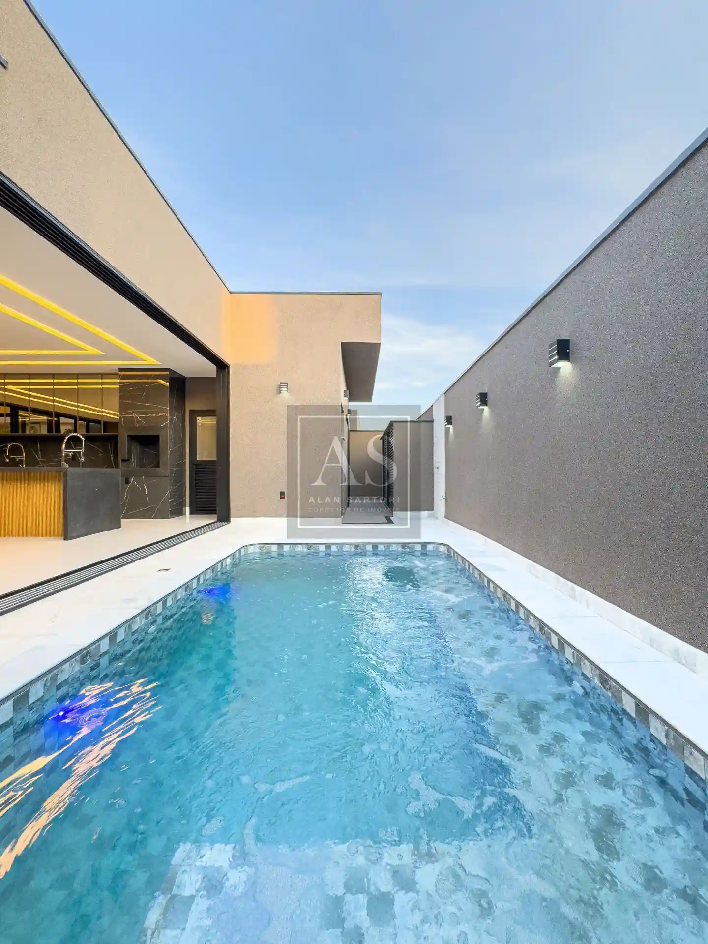 Casa de Condomínio com 3 quartos à venda, 230m² — foto 11 de 39