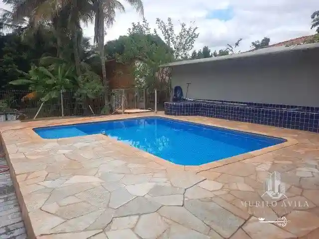 Fazenda / Sítio / Chácara com 3 quartos à venda, 1000m² — foto 1 de 8