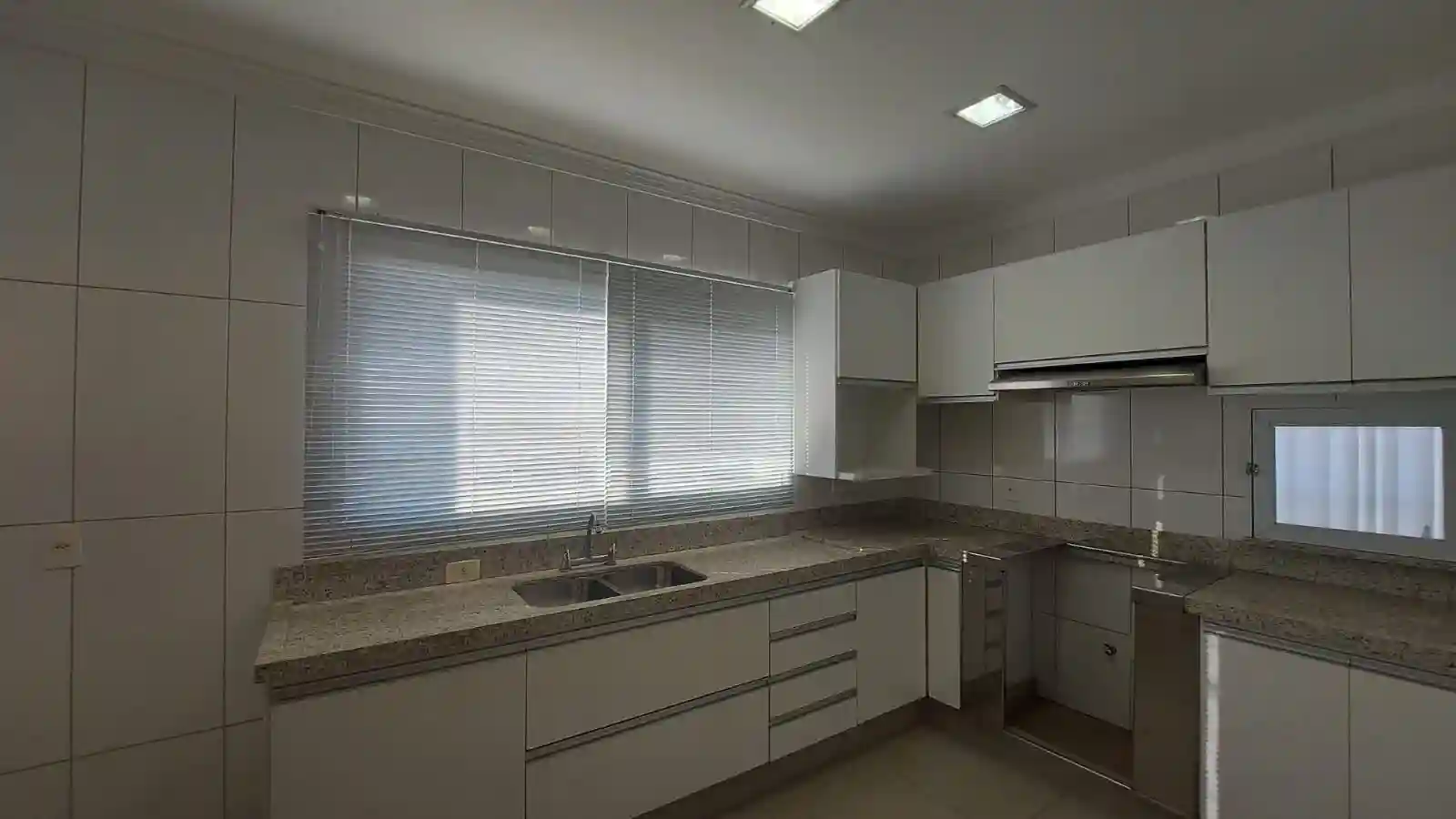 Apartamento com 3 quartos à venda, 163m² — foto 15 de 22