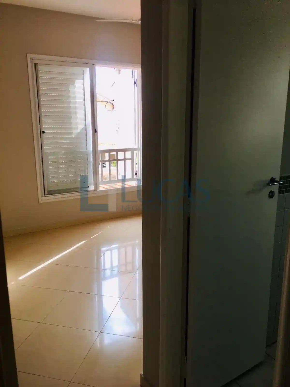 Casa de Condomínio com 4 quartos à venda, 380m² — foto 15 de 24