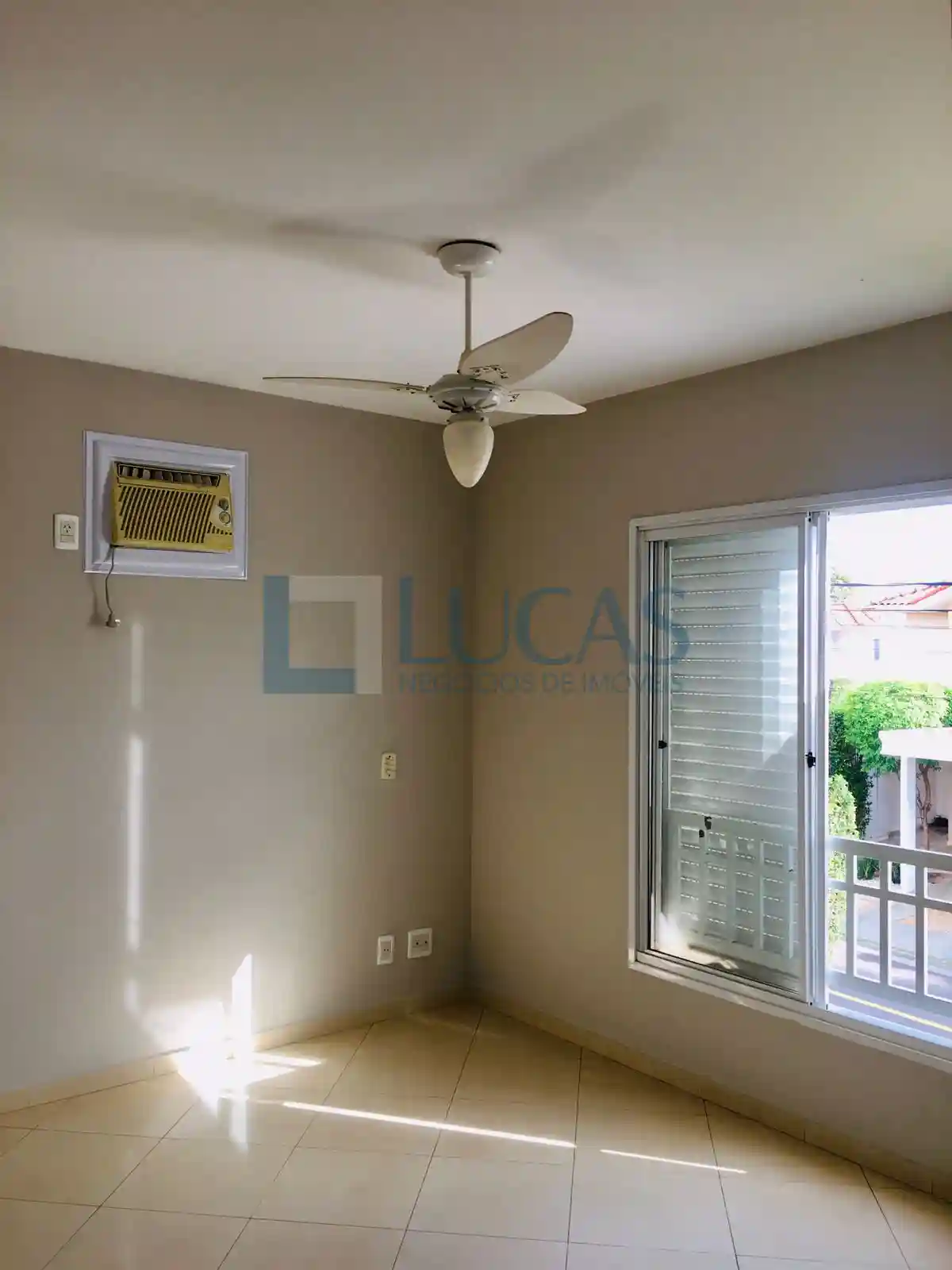Casa de Condomínio com 4 quartos à venda, 380m² — foto 7 de 24