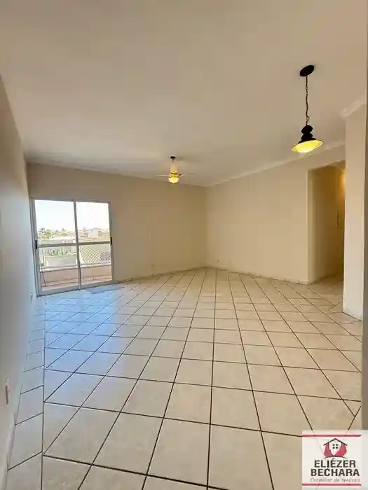 Apartamento com 3 quartos à venda, 100m² — foto 1 de 17