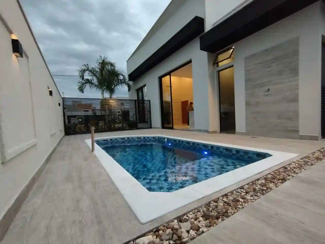 Casa de Condomínio com 3 quartos à venda, 150m² — foto 5 de 6