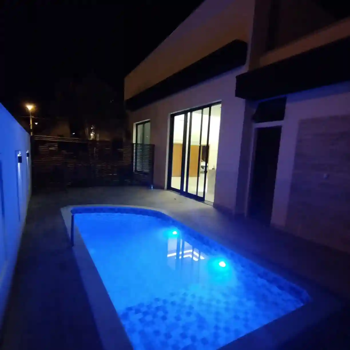 Casa de Condomínio com 3 quartos à venda, 150m² — foto 4 de 6